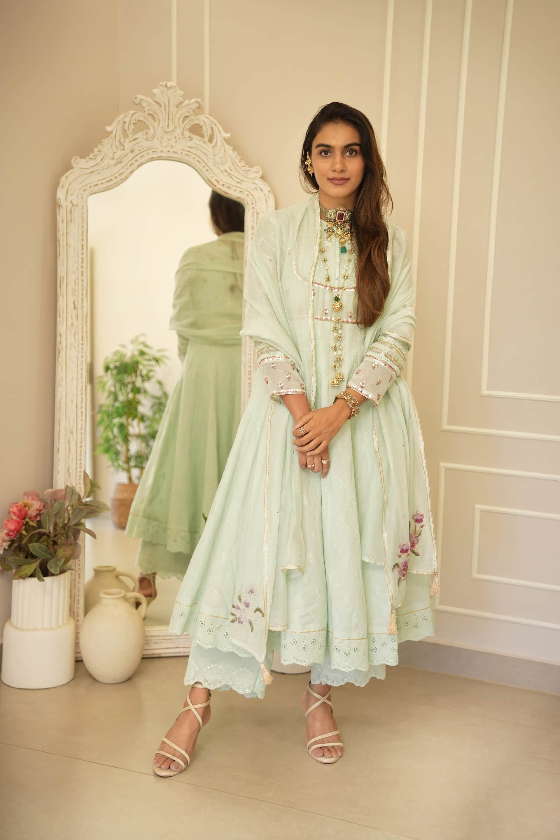 THE DHAVALA ANARKALI SET